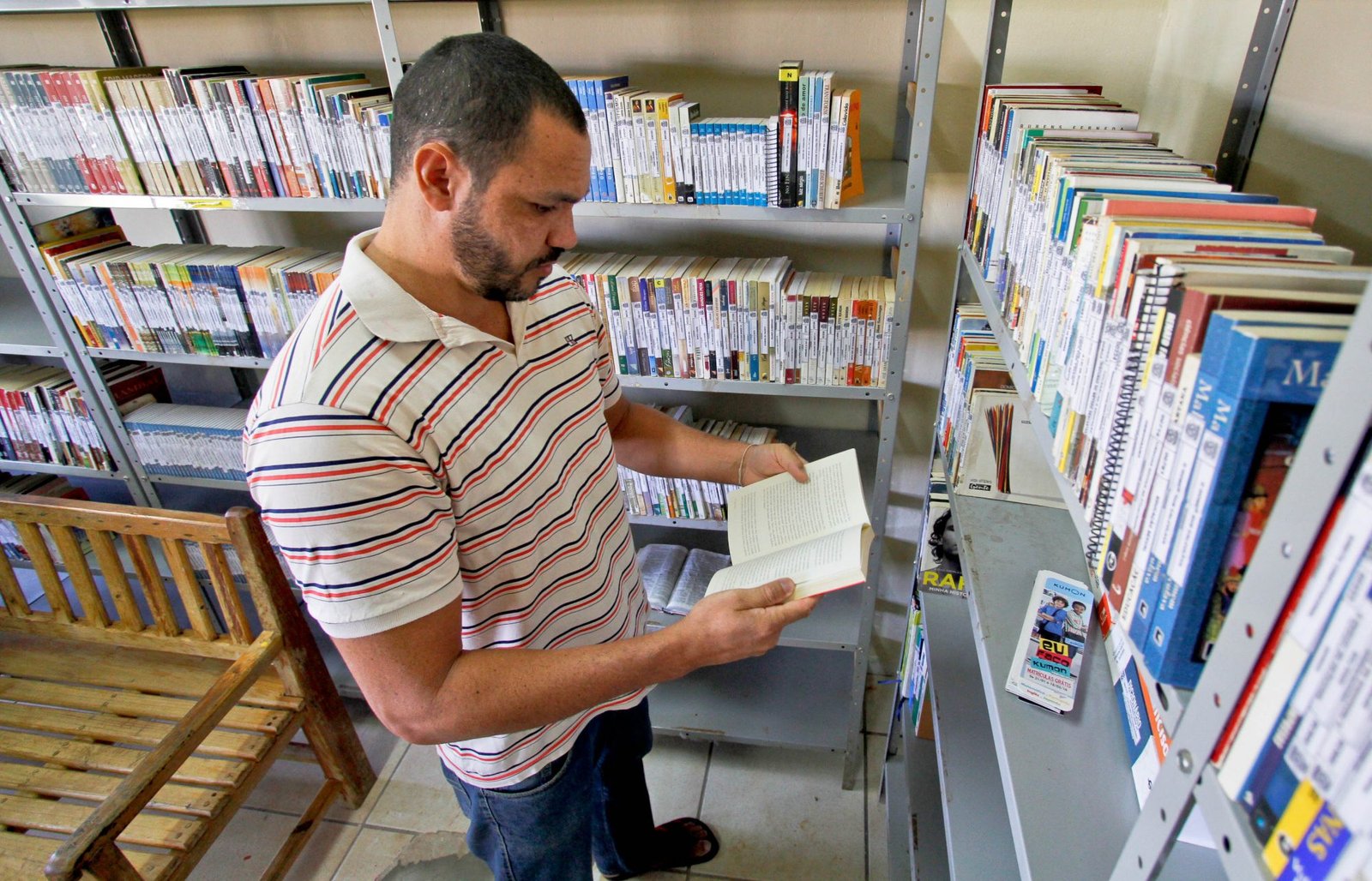 Leitura que liberta: presos usam tempo ocioso do cárcere para ler livros e diminuir pena