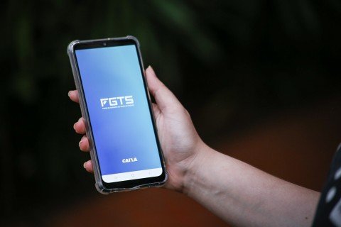 Caixa deposita mais de R$ 13 bilhões de lucros do FGTS