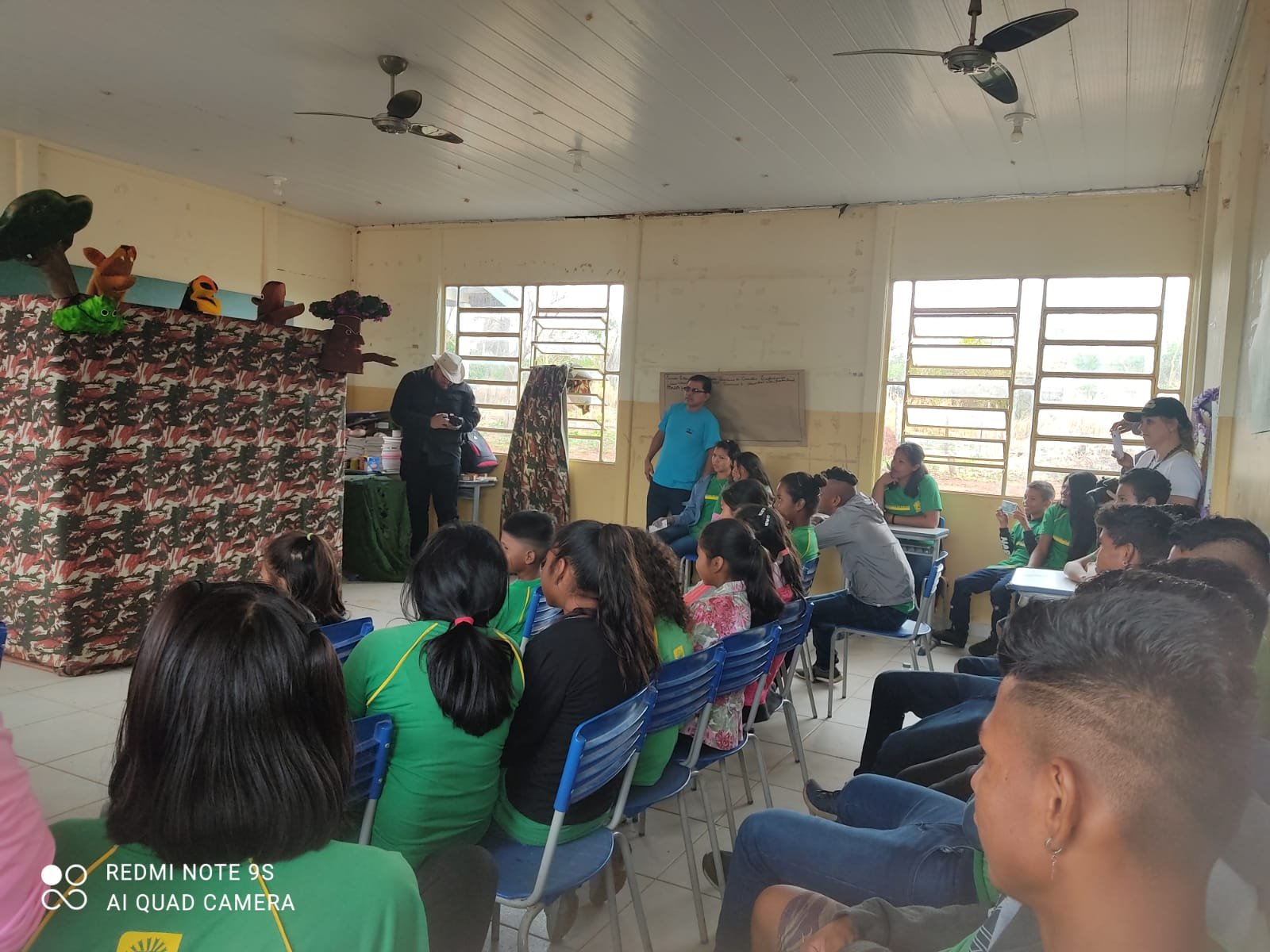 Projeto Florestinha de Campo Grande realiza teatro e oficinas de Educação Ambiental em aldeia indígena durante a 7ª expedição de educação ambiental e trabalhos sociais no Pantanal