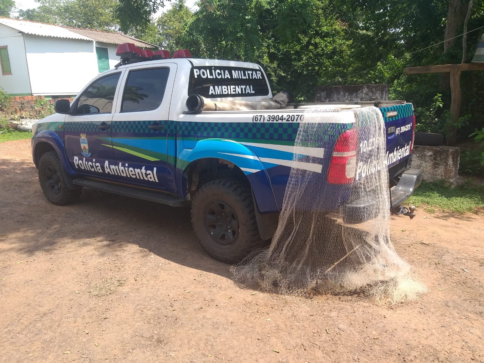 PMA de Aquidauana prende pescador em flagrante pescando com petrecho ilegal na “Cachoeira do Serrano”, local proibido à pesca Ya