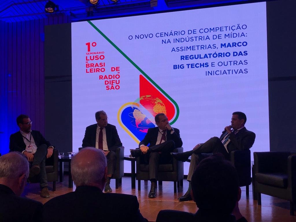 Homenagens e pautas setoriais marcam encontro internacional da ABERT