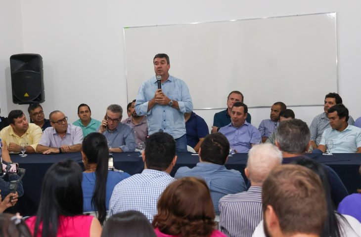 Governador reafirma compromissos e garante investimentos para população de Aquidauana