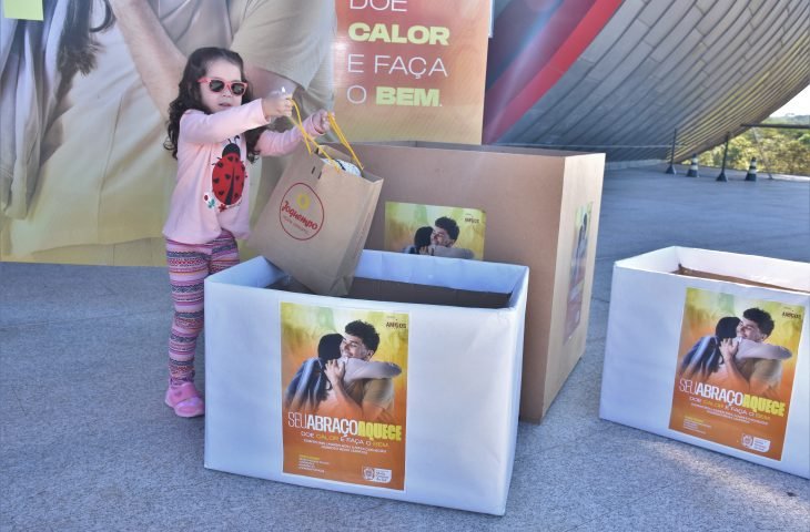Ação solidária no Bioparque Pantanal arrecada agasalhos doados por visitantes