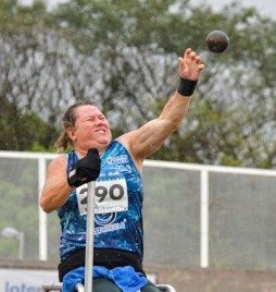 Arremesso de peso: Beth Gomes bate recorde mundial pela 2ª vez no ano
