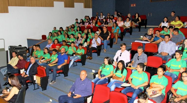 Escolas envolvidas no projeto Estudantes no Controle concluem a 3ª etapa