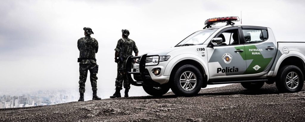 A Polícia Militar Ambiental orienta a população sobre a captura de animais silvestres.