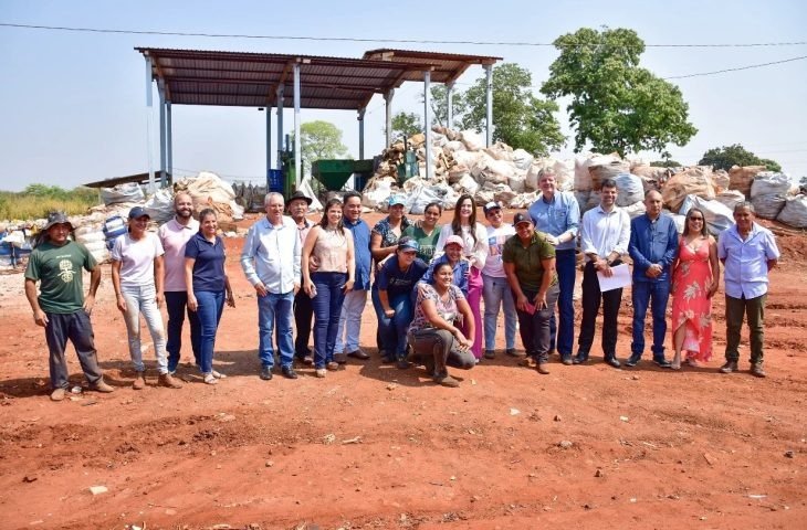 Mais R$ 860 mil para melhorias em associação de reciclagem e indústria de mandioca
