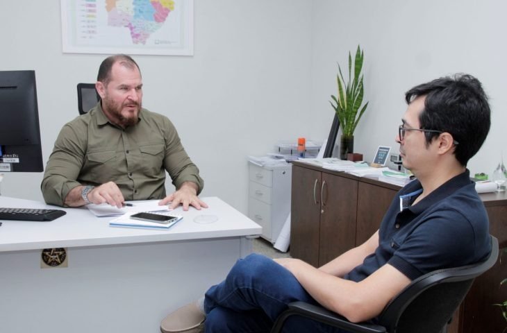 Detran-MS recebe representante do Detran-MT para troca de experiências na área de tecnologia