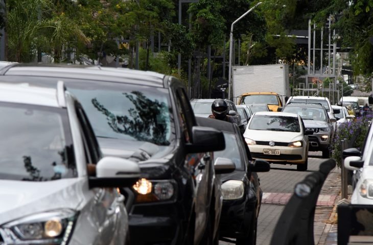 Atenção: licenciamento em atraso pode resultar em inclusão de proprietários de veículos na dívida ativa