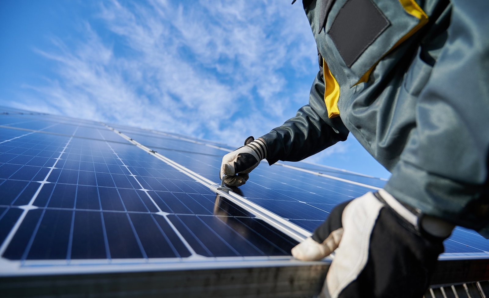 Energia solar atinge 35 gigawatts e supera R$ 170 bilhões em investimentos no País, diz ABSOLAR