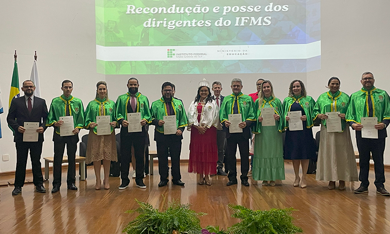 Reitora do IFMS é reconduzida para 2º mandato em cerimônia