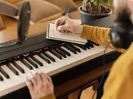 Plataforma de educação musical usa tecnologia ensina mais de 15 mil alunos com facilidade e diversão