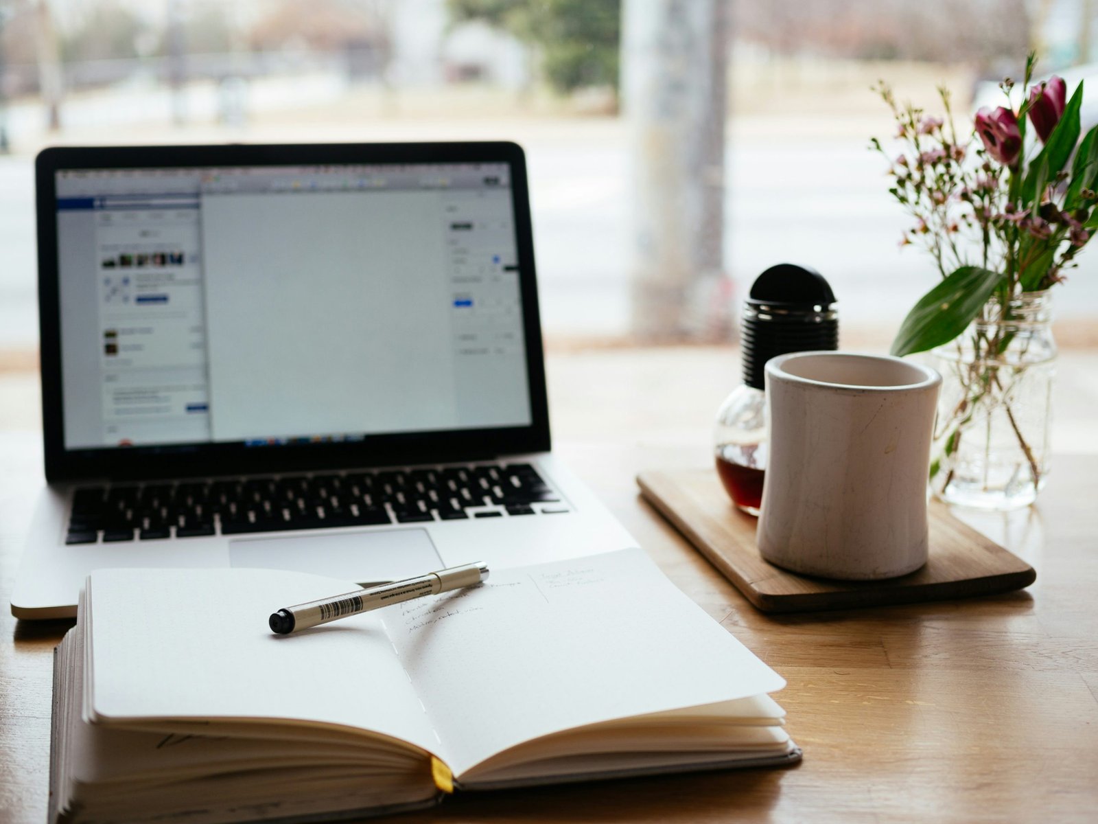 Coursera lança 7 novos cursos de IA para capacitação profissional