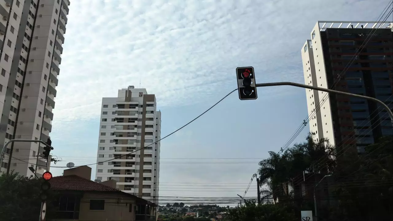 Sol e chuva: Terça-feira terá máxima de 38°C e possibilidade de tempestade em MS